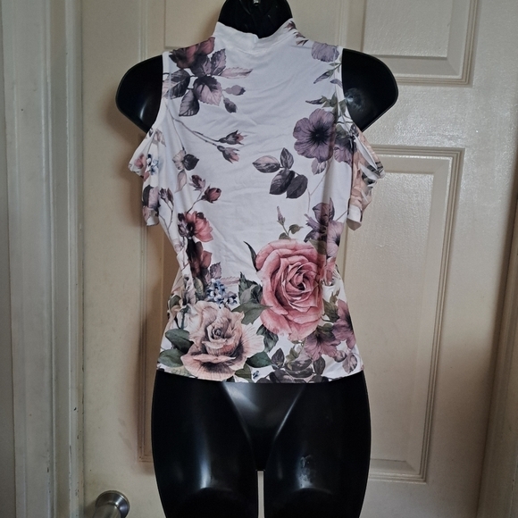 Gaze cold Shoulder Floral blouse size medium - Picture 3 of 4